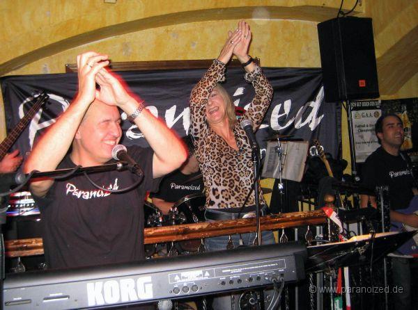 IMG_2156a.jpg - Clap your hands!
