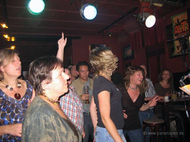 IMG_2054a.jpg - Action on the dancefloor