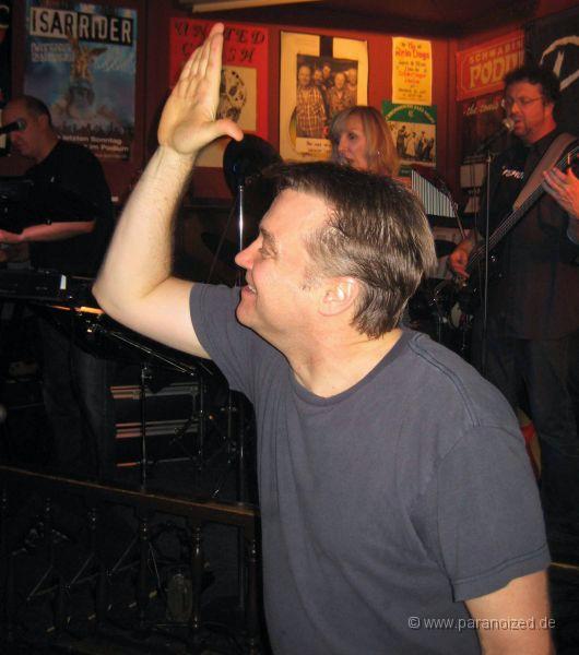 IMG_2058a.jpg - High five!