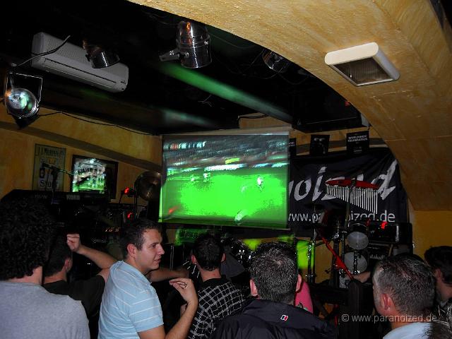 SDC11183.jpg - Ach ja, Fußball. Irland gegen Italien...unentschieden.