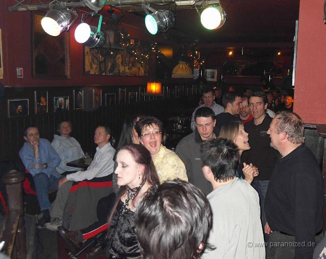 SDC10105_res.jpg - Auch um die Ecke gab es Leute