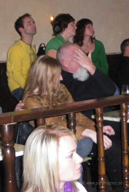 IMGP3811.jpg - Während Männer eher wegschauen, werden wir von Frauen genau beobachtet ;)