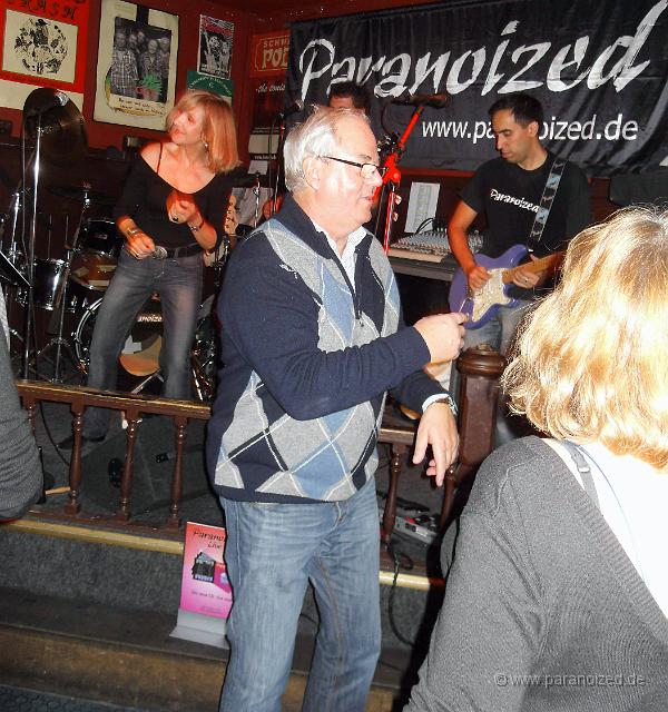SDC12800.JPG - Da kommen sie raus, die Rocker