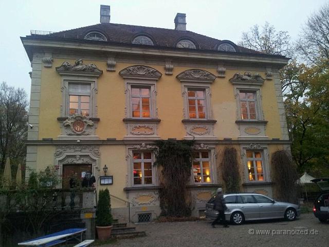 IMG-20131118-WA0005.jpg - So schaut das Ganze von draussen aus...wir waren lauter als die Hochzeit ;)