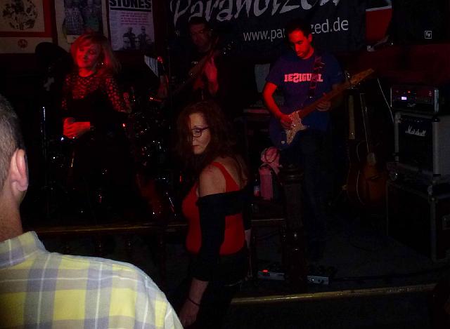 P1020444.JPG - Malis geniest das Gitarrensolo