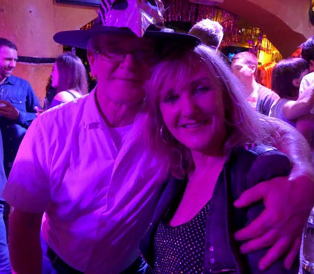 P1000513.JPG - Friends