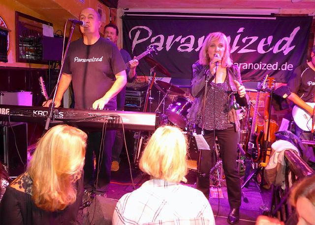 P1020538.JPG - Konzentriert die komplexen Background Voices abgeliefert ;)