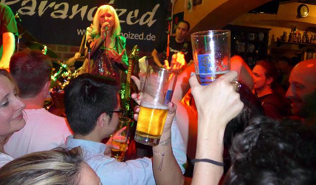 P1020043.JPG - Ein kühles und ein heißes Blondes, haha ;)
