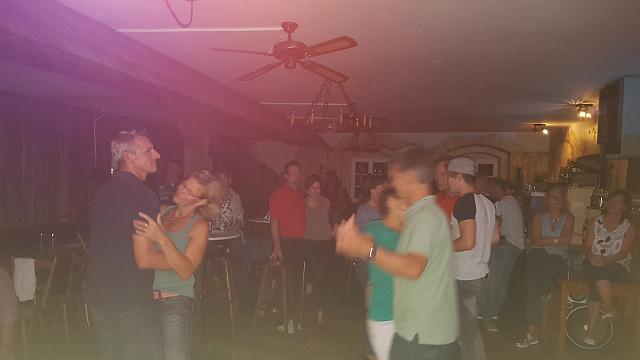 20170730_000436_resized.jpg - 2 Damen wurden leider nicht aufgefordert... Mensch...
