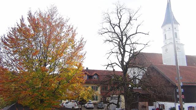 DSC02662.JPG - Die andere Straßenseite