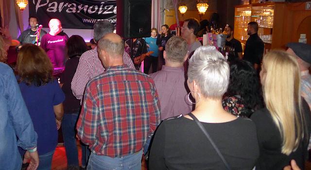 P1030775.JPG - Wundervoll! Bekannte Gesichter, lange nicht gesehen... auch neue Gesichter dabei... super!