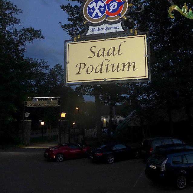 P1030271.JPG - Was, wie, wo? Das Podium ist nicht mehr in Schwabing, sondern in Allach ;)